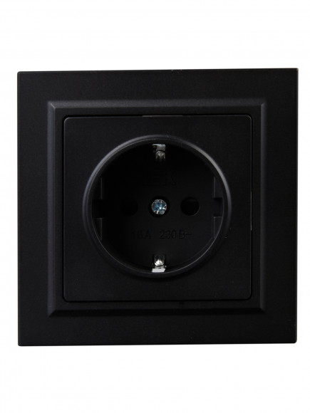 IEK BRITE Розетка 1-местная с заземлением с защитными шторками 16А в сборе РСР14-1-0-БрЧ черный , BR-R14-16-K02-F