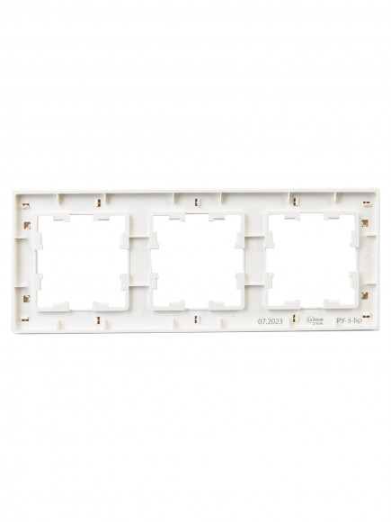 IEK BRITE Рамка 3-местная РУ-3-Бр белый рифленый , BR-M32-51-K01