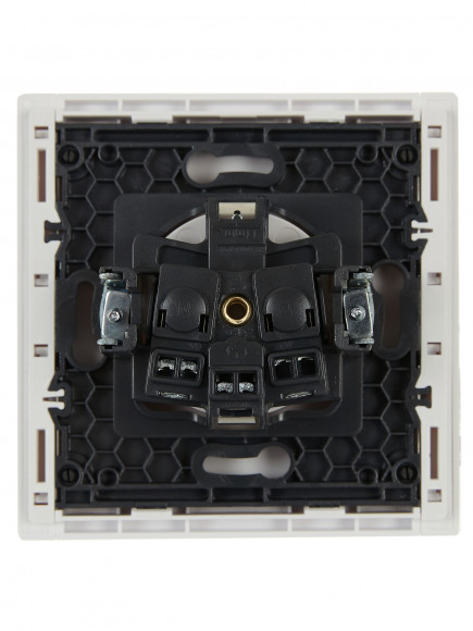 IEK FORTE&PIANO Розетка 1-местная с заземлением с защитными шторками винтовое крепление 16А FP215 белый , FP-R14-16-K01