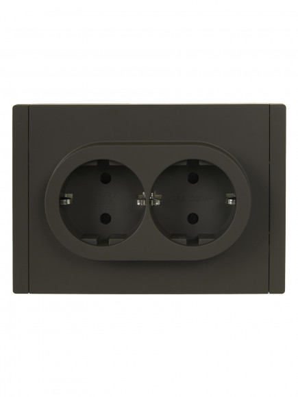 IEK FORTE&PIANO Розетка 2-местная с заземлением с защитными шторками безвинтовое крепление 16А FP323 серый , FP-R24-16-1-K03