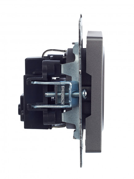 IEK BRITE Розетка 1-местная с заземлением без защитных шторок 16А РС11-1-0-БрС сталь , BR-R11-16-K46