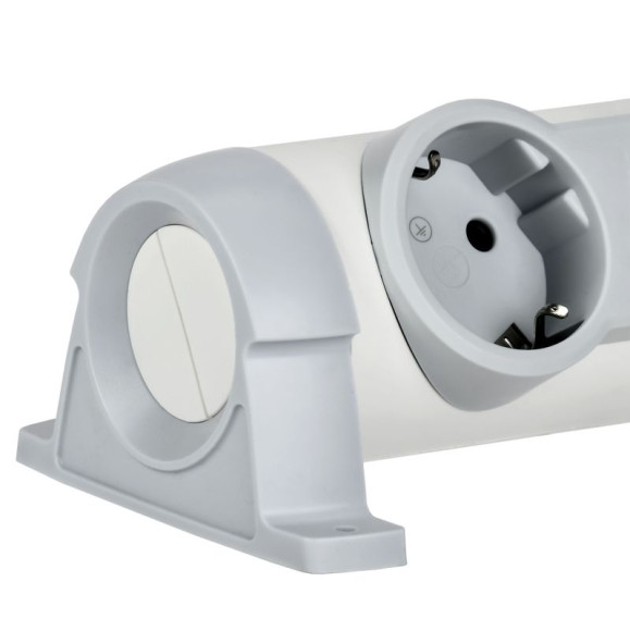 IEK COMFORT Удлинитель У05К 5 мест 2P+PE 1,5м 3х1,5мм2 16А белый IEK, 694631