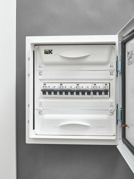 IEK ARMAT Автоматический выключатель M06N 3P C 8А IEK, AR-M06N-3-C008 IEK ARMAT Автоматический выключатель M06N 3P C 8А IEK, AR-M06N-3-C008