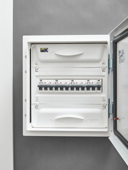 IEK ARMAT Автоматический выключатель M06N 3P C 40А IEK, AR-M06N-3-C040