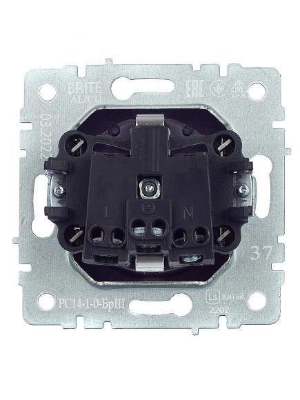 IEK BRITE Розетка 1-местная с заземлением с защитными шторками 16А РС14-1-0-БрШ шампань , BR-R14-16-K37