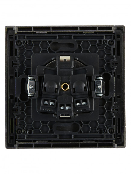 IEK FORTE&PIANO Розетка 1-местная с заземлением с защитными шторками винтовое крепление 16А FP515 сталь , FP-R14-16-K46