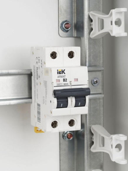 IEK ARMAT Автоматический выключатель M06N 2P B 2А IEK, AR-M06N-2-B002
