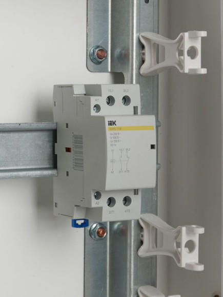 IEK Контактор модульный КМ40-11М AC IEK, MKK11-40-11