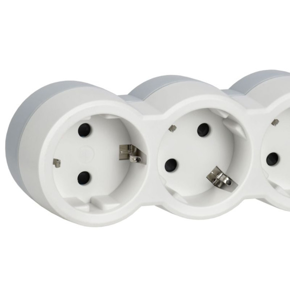 IEK STANDARD Удлинитель У04 4 места 2P+PE 5м 3х1,5мм2 16А белый IEK, 695008