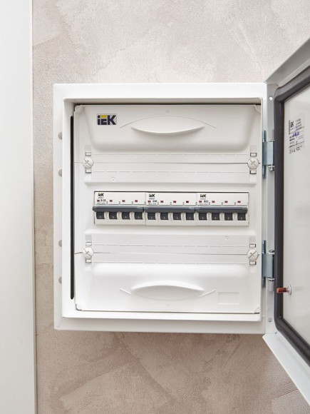 IEK ARMAT Автоматический выключатель M06N 4P C 50А IEK, AR-M06N-4-C050