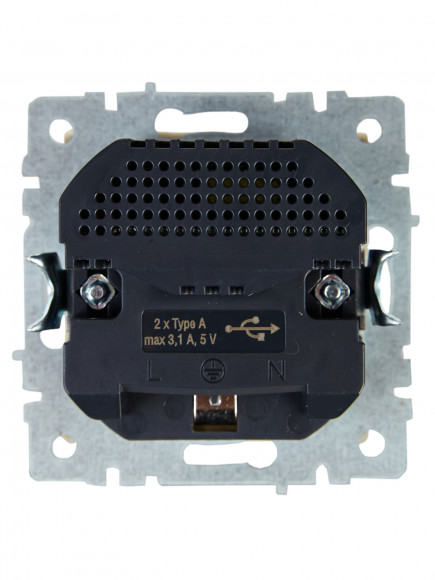 IEK BRITE Розетка 1-местная с заземлением с защитными шторками 16А с USB A+A 5В 3,1А РЮш10-2-БрКр бежевый , BR-R14-16-U21-D31-K10