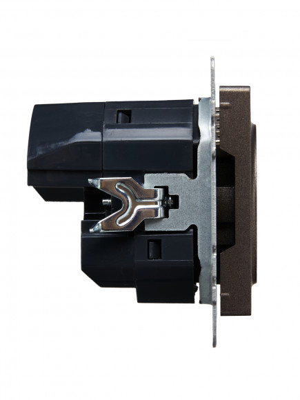 IEK BRITE Розетка 1-местная с заземлением с защитными шторками 16А с USB A+A 5В 3,1А РЮш10-2-БрТБ темная бронза , BR-R14-16-U21-D31-K45