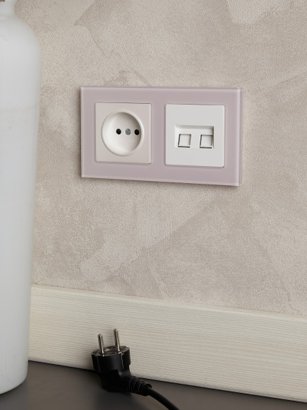 IEK BRITE Рамка 2-местная РУ-2-2-Бр стекло розовый матовый , BR-M22-G-31-K14