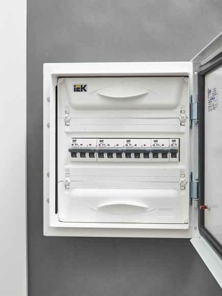 IEK ARMAT Автоматический выключатель M06N 3P B 10А IEK, AR-M06N-3-B010