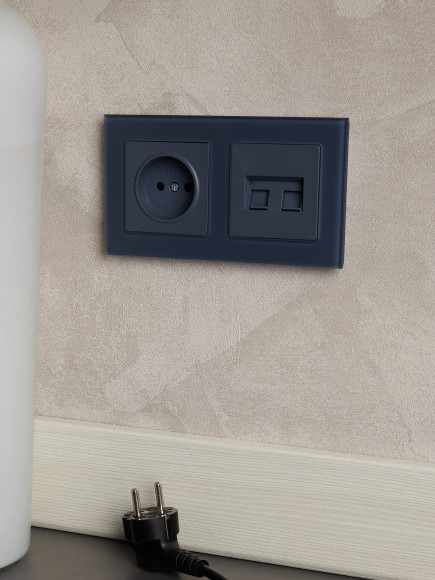 IEK BRITE Рамка 2-местная РУ-2-2-Бр стекло маренго матовый , BR-M22-G-31-K35