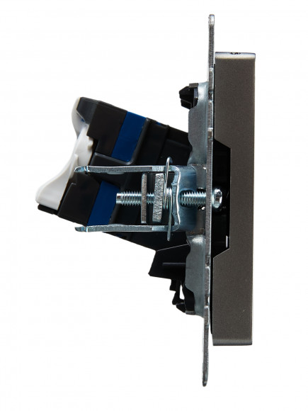 IEK BRITE Розетка компьютерная RJ45 кат.6 РК11-БрС сталь , BR-K10-2-K46