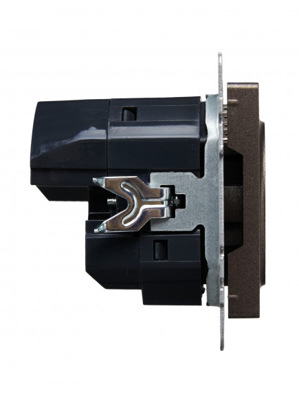 IEK BRITE Розетка 1-местная с заземлением с защитными шторками 16А с USB A+C 18Вт РЮш11-1-БрТБ темная бронза , BR-R14-16-U22-018-K45