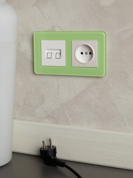 IEK BRITE Рамка 2-местная РУ-2-2-Бр стекло эко грин RE , BR-M22-G-41-K06