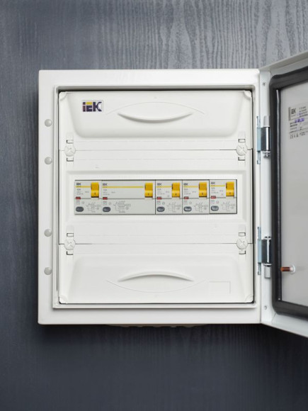 IEK Выключатель дифференциальный (УЗО) ВД1-63 4Р 16А 30мА IEK, MDV10-4-016-030