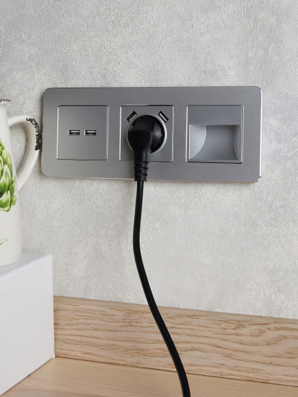 IEK BRITE Подсветка светодиодная встраиваемая ПЛ20-БрА алюминий , BR-FL20-K47