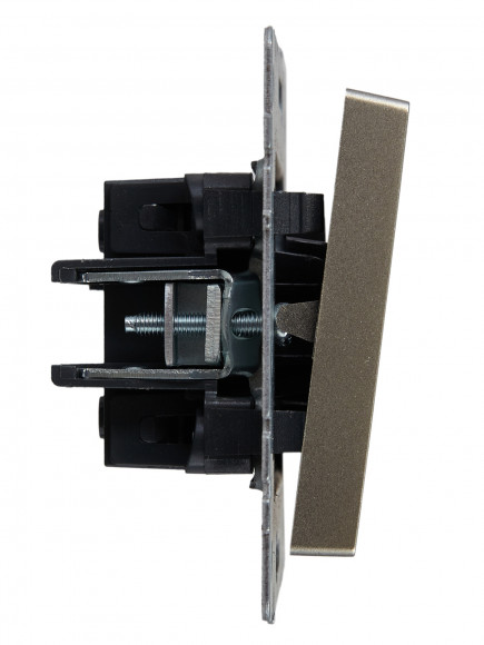 IEK BRITE Выключатель 1-клавишный перекрестный 10А ВС10-1-3-БрШ шампань , BR-V13-0-10-K37