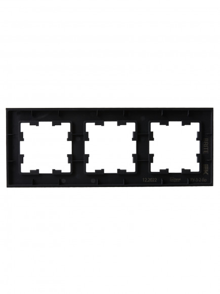 IEK BRITE Рамка 3-местная РУ-3-2-Бр стекло черный матовый , BR-M32-G-31-K02