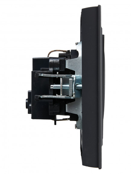 IEK BRITE Розетка 1-местная с заземлением с защитными шторками 16А в сборе РСР14-1-0-БрГ графит , BR-R14-16-K53-F