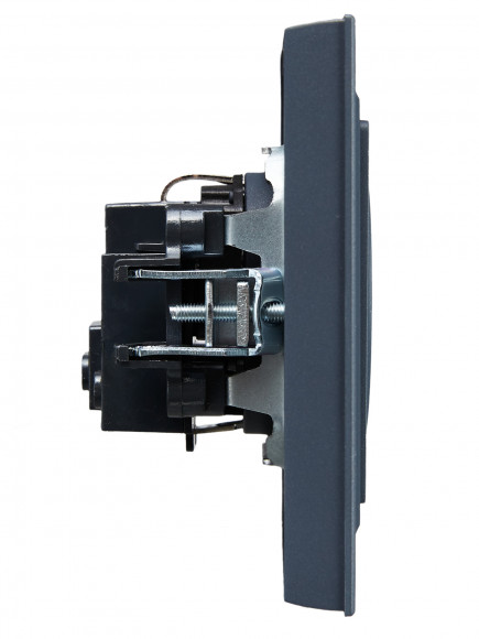 IEK BRITE Розетка 1-местная с заземлением с защитными шторками 16А в сборе РСР14-1-0-БрМ маренго , BR-R14-16-K35-F