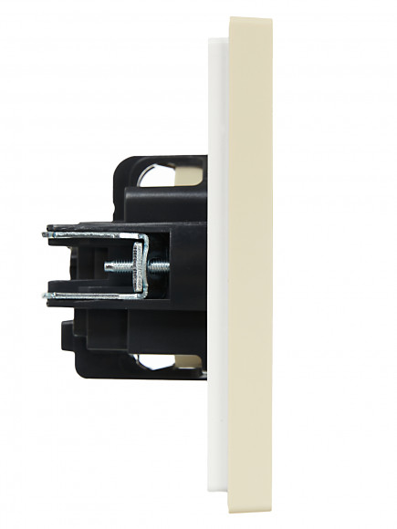 IEK FORTE&PIANO Розетка 1-местная с заземлением без защитных шторок винтовое крепление 16А FP416 ваниль , FP-R11-16-K10