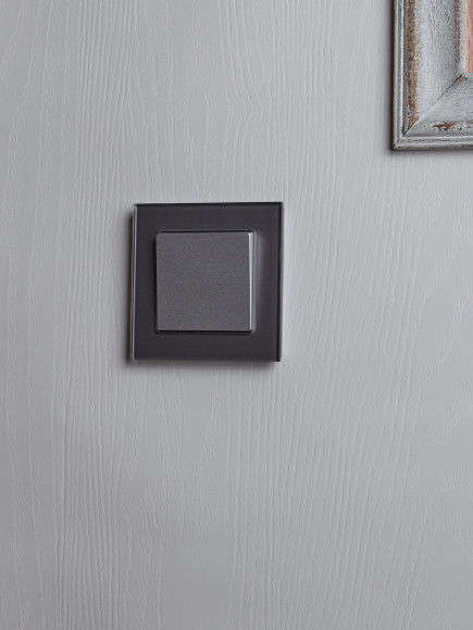 IEK BRITE Рамка 1 -местная РУ-1-2-БрСе стекло серый , BR-M12-G-K03