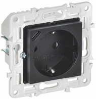 SKANDY Розетка с заземлением с защитными шторками 16А с USB C 18Вт SK-R17Bl черный , SK-R14-16-U14-018-K02