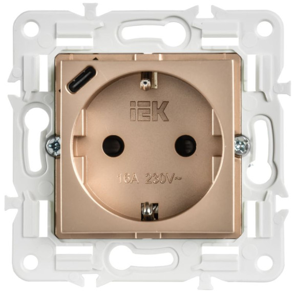 IEK SKANDY Розетка с заземлением с защитными шторками 16А с USB C 18Вт SK-R17Sa песочный , SK-R14-16-U14-018-K98